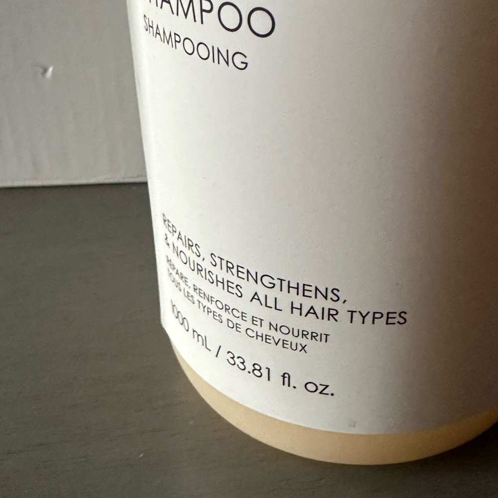 33.8oz Olaplex No.4 Bond Maintenance Shampoo - Picture 3 of 3